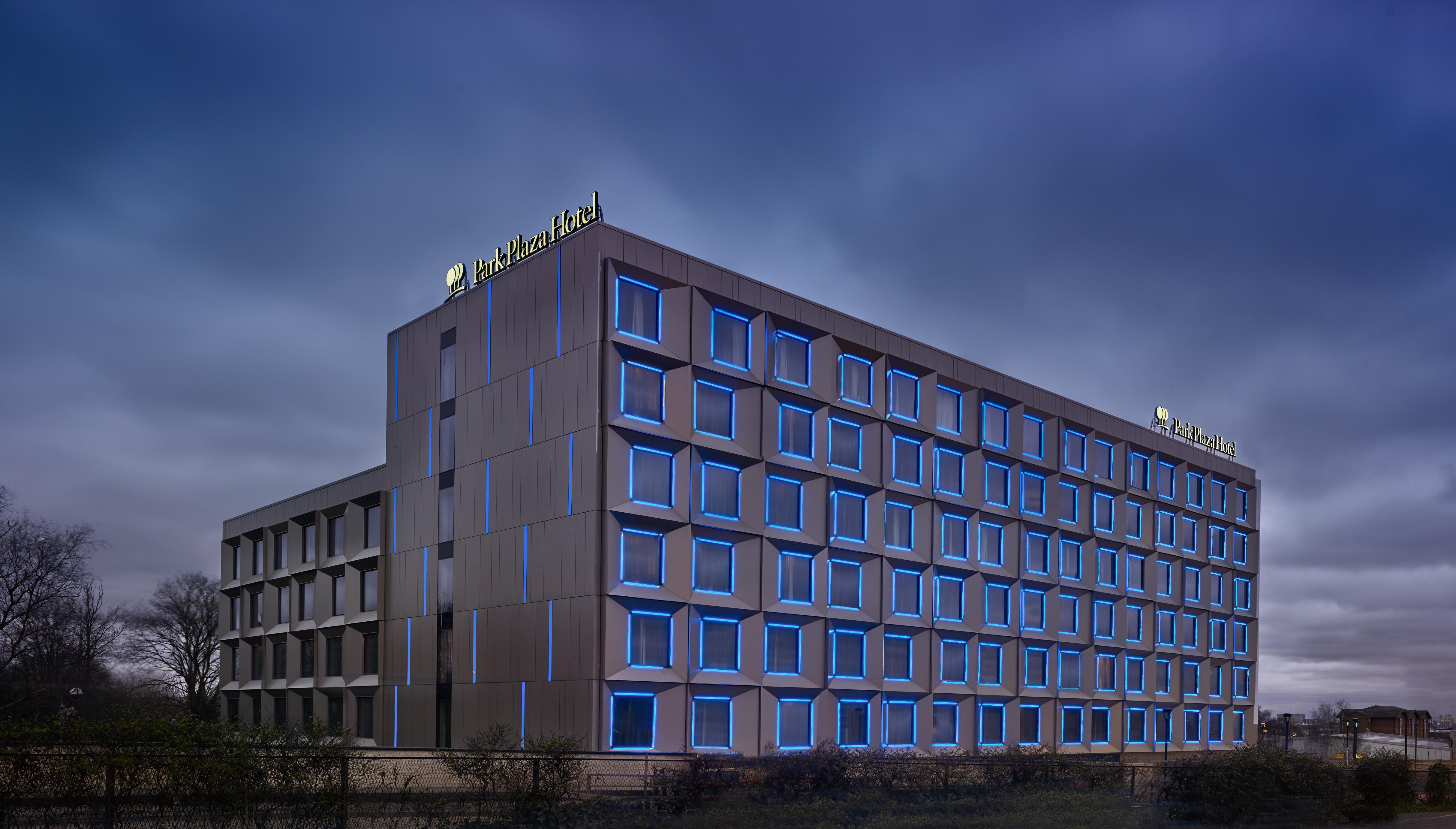 Park Plaza London, Park Royal Hotel Exterior photo